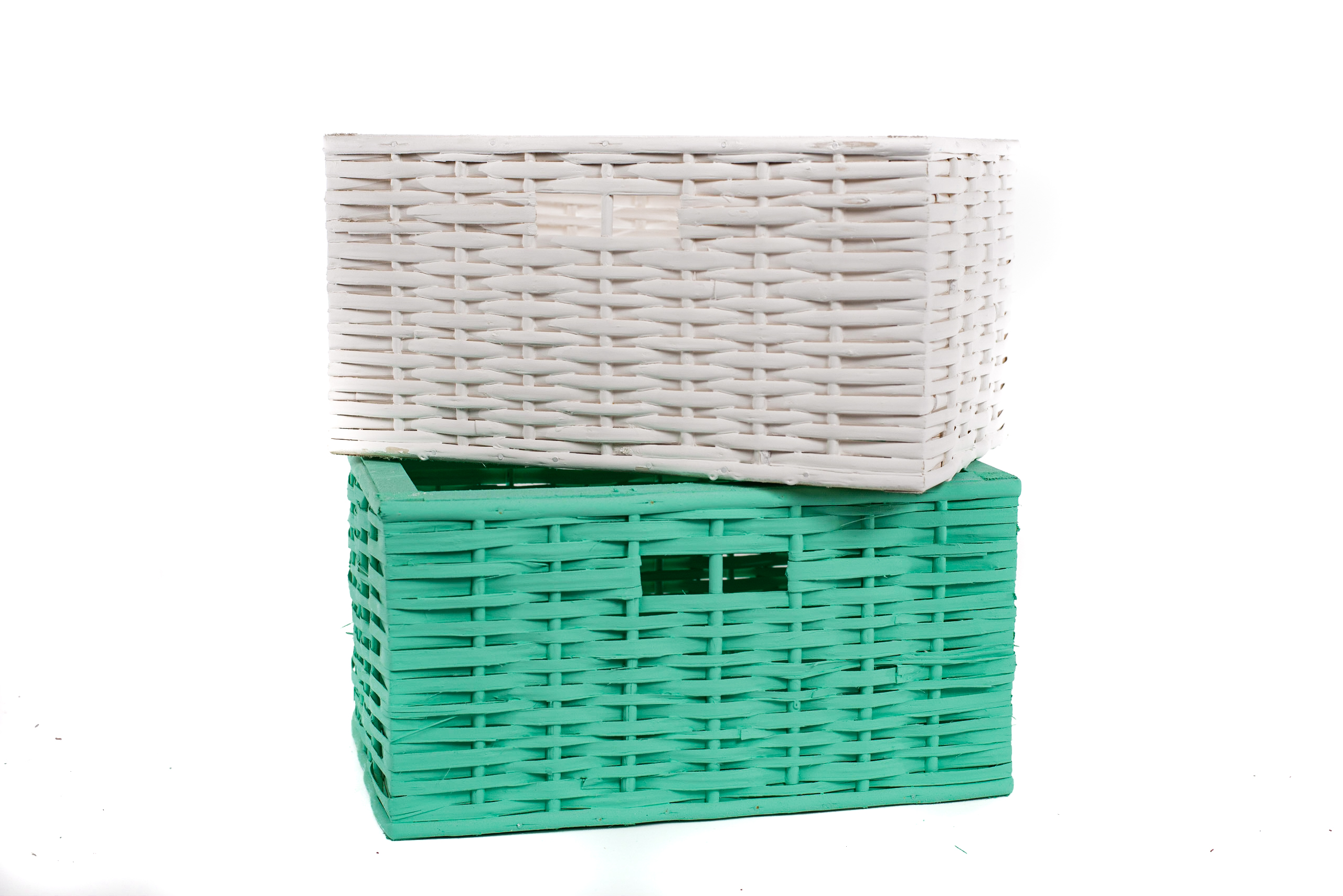 Canasto Mimbre Pintado 40×30 cm – Varios Colores | Basket