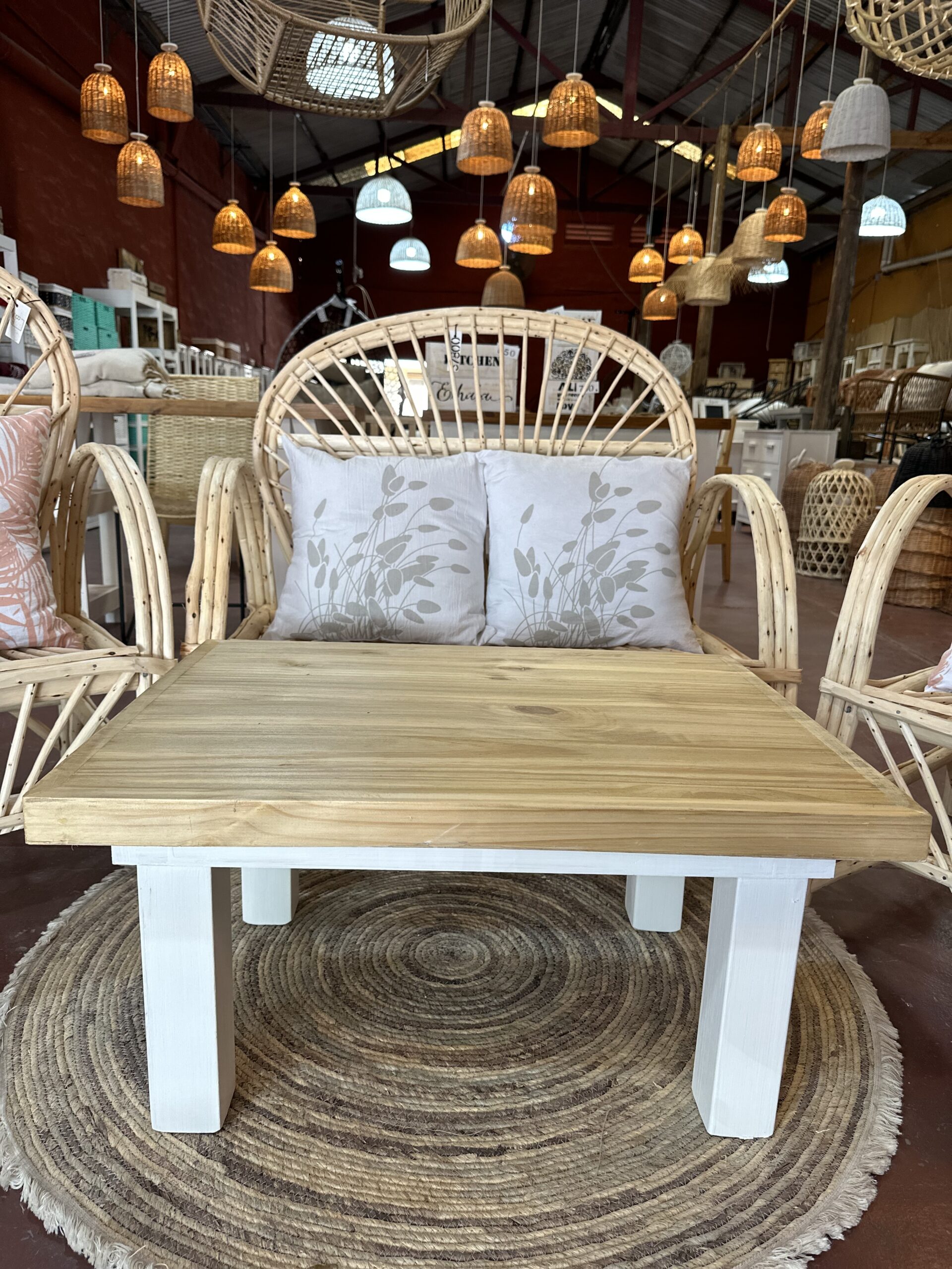 Mesa Ratona Asia 80 cm Base Blanca Tapa Cera | Basket