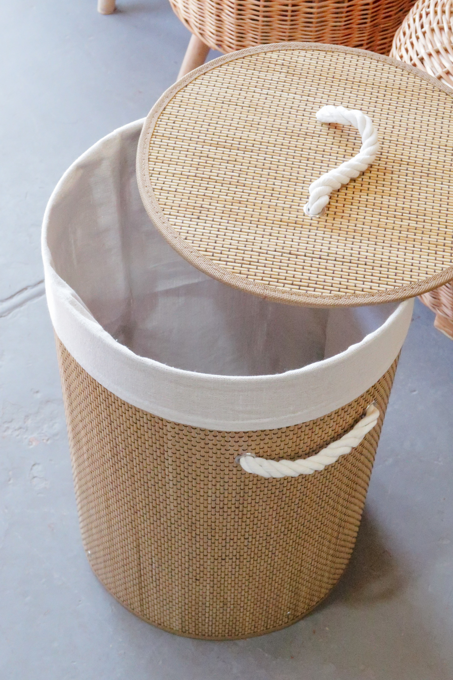 Canasto Guarda Ropa Bambú 35×50 cm con Tapa | Basket Shop