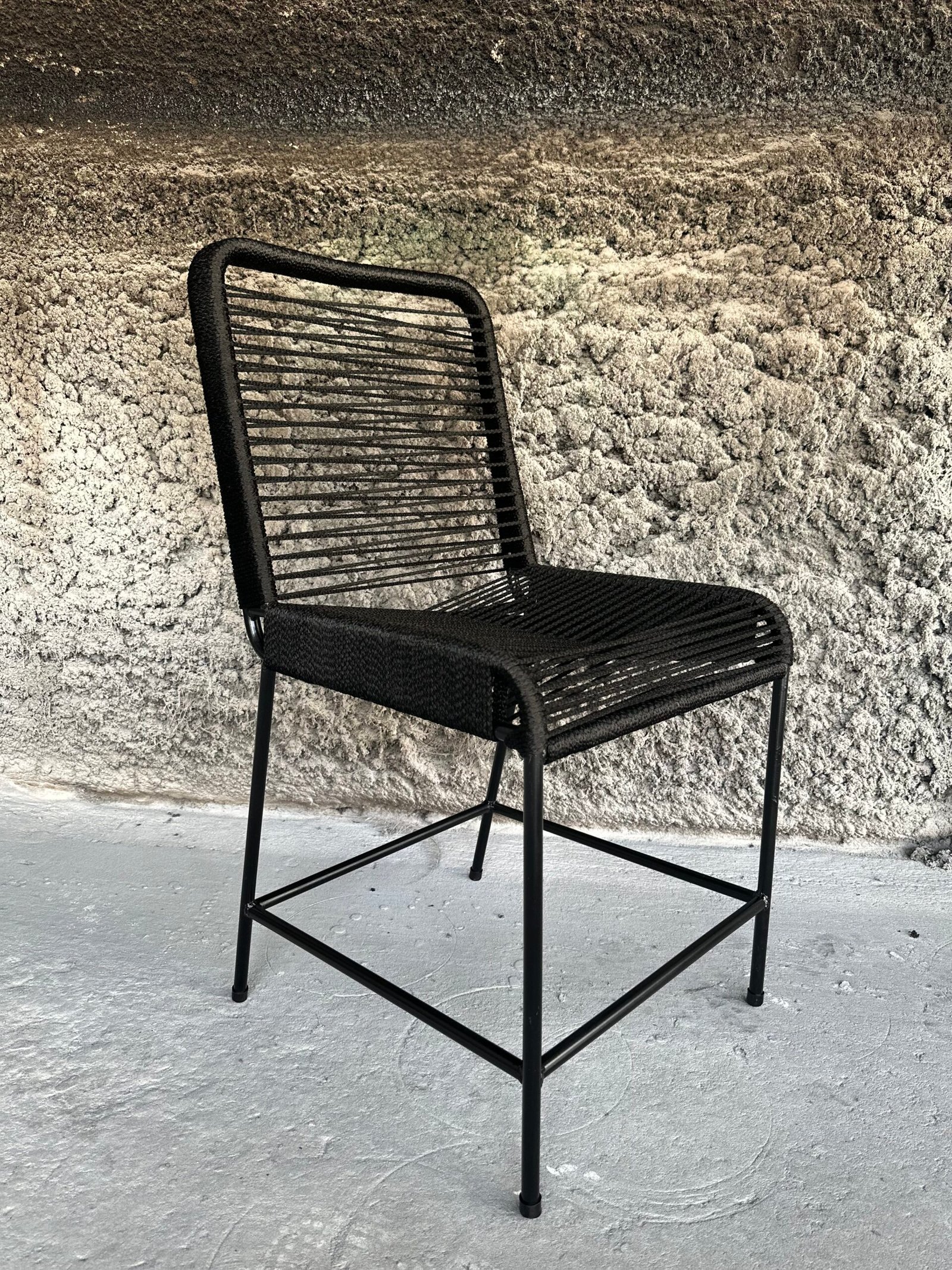 Silla Tulum Negra Eco – Caño y Yute | Basket Shop