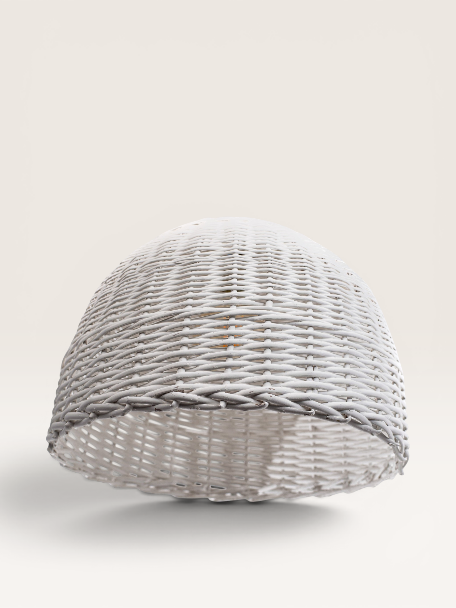 Lámpara Colgante de Mimbre Blanca 40×40 cm | Basket