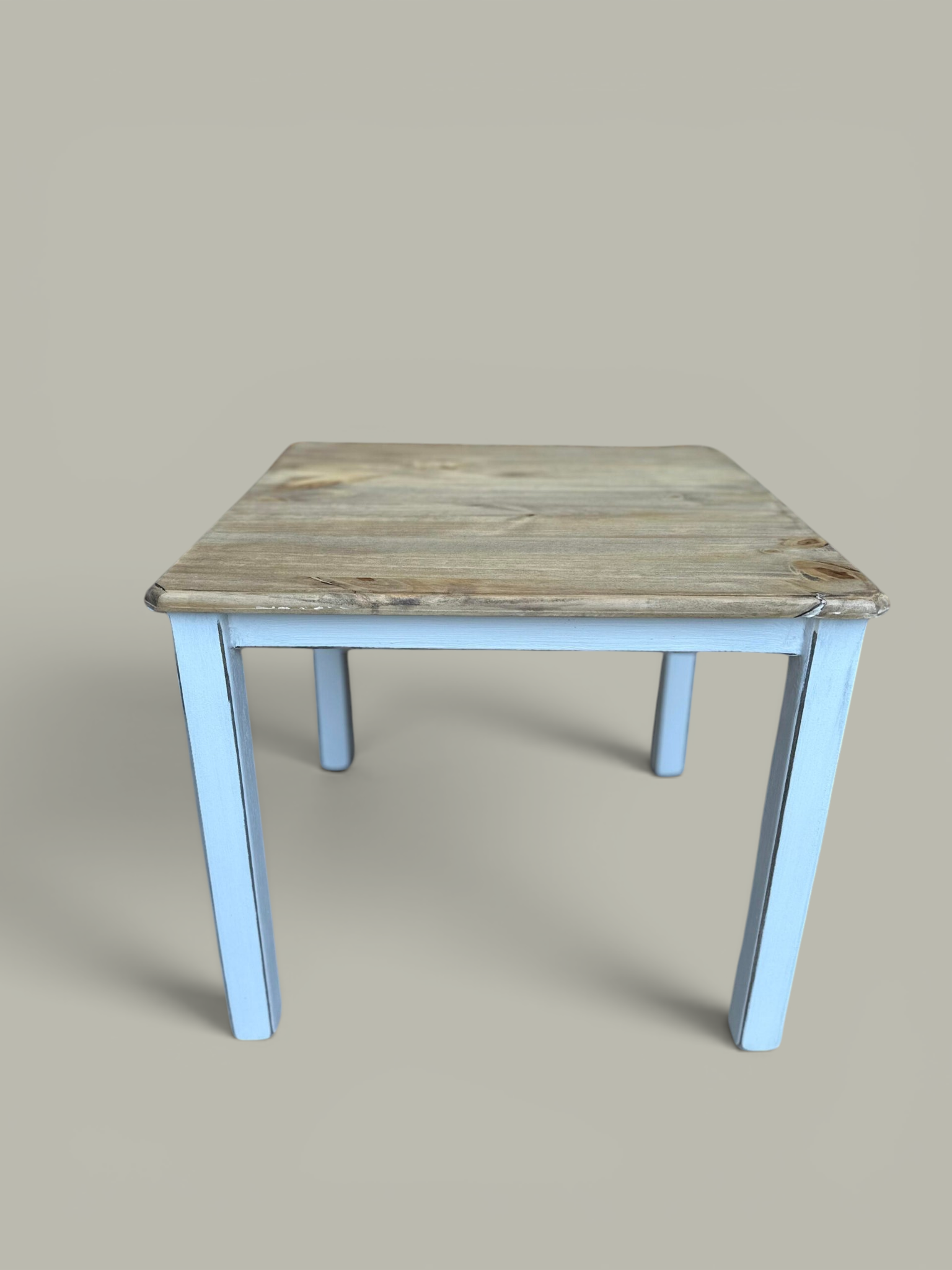 Mesa Infantil Pino Pintada 60×40 cm | Basket Shop