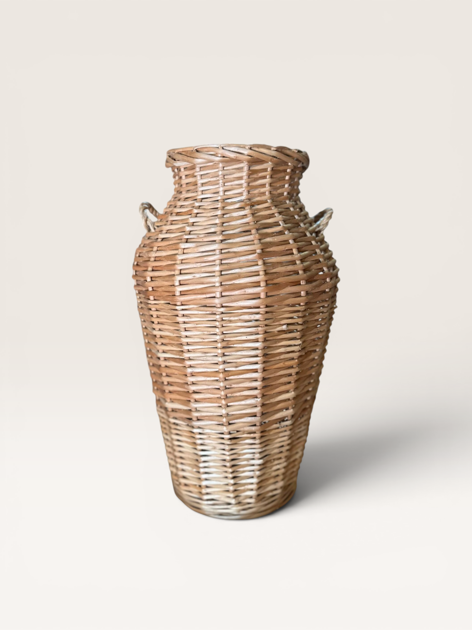 Ánfora Recta Mimbre 25 cm con Manija | Basket Shop